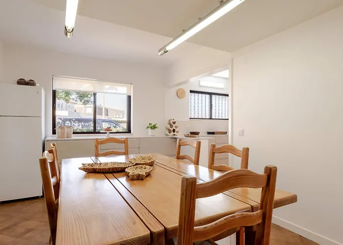 Ma-la House By Hostwise